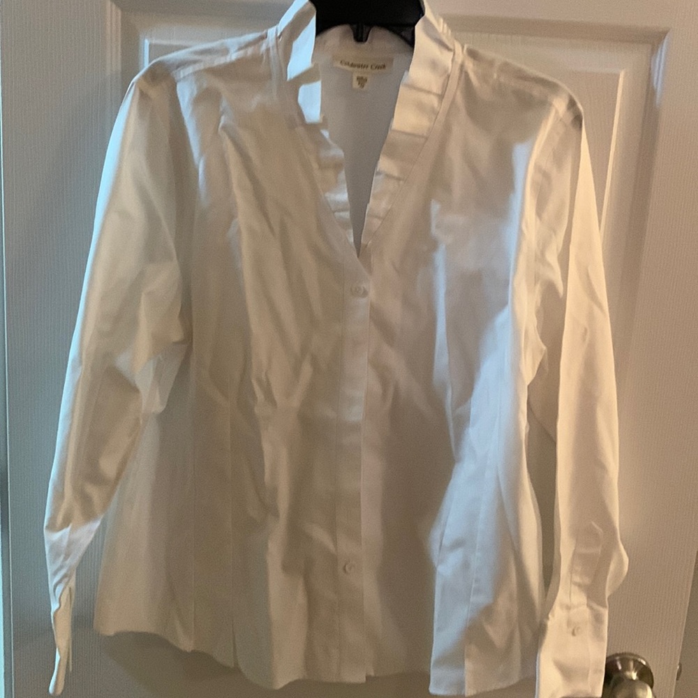 White dress shirt
